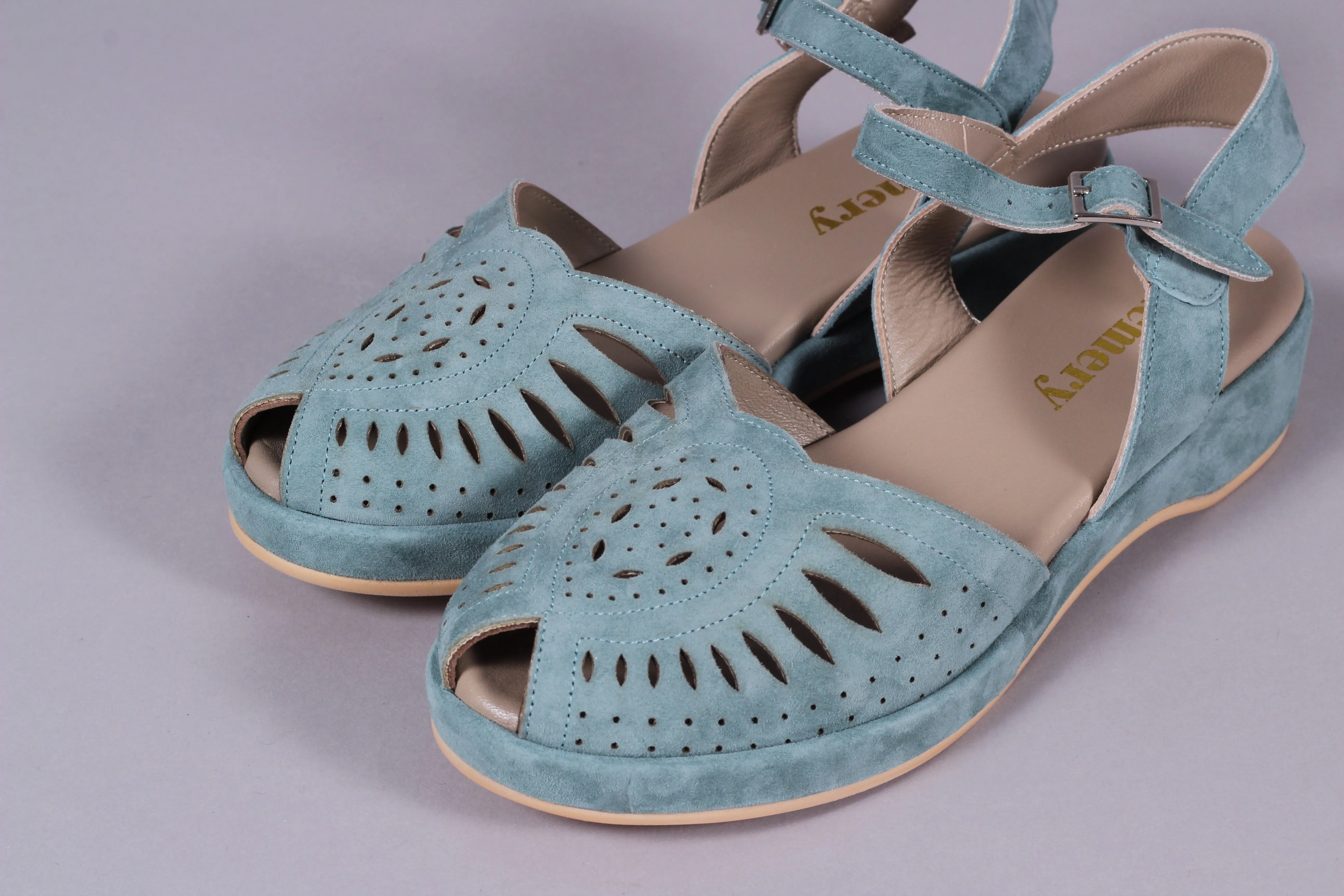 1940s / 50s style suede wedge - Dusty blue - Ella