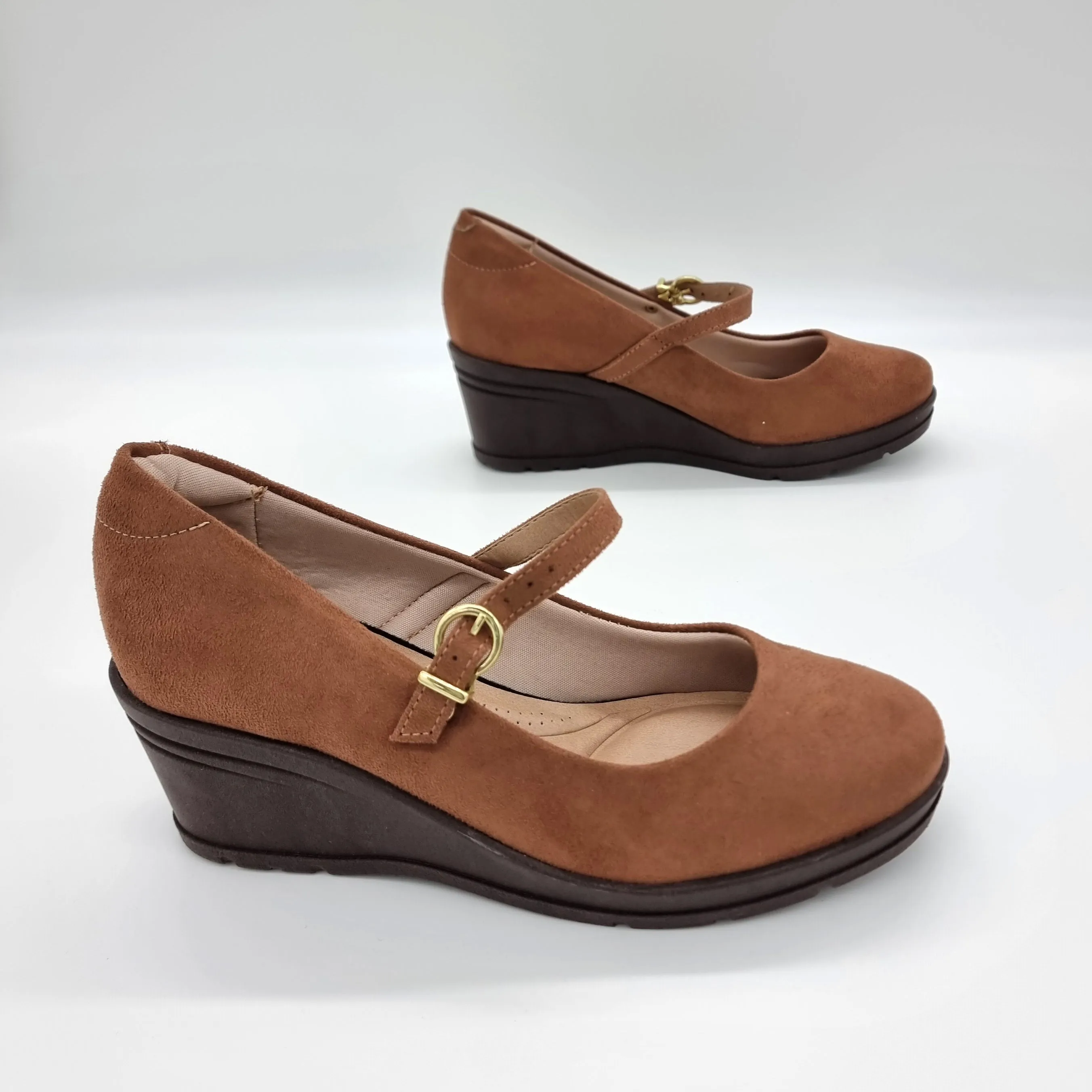 Beira Rio 4299-101 Mary-Jane Wedge in Amber Suede