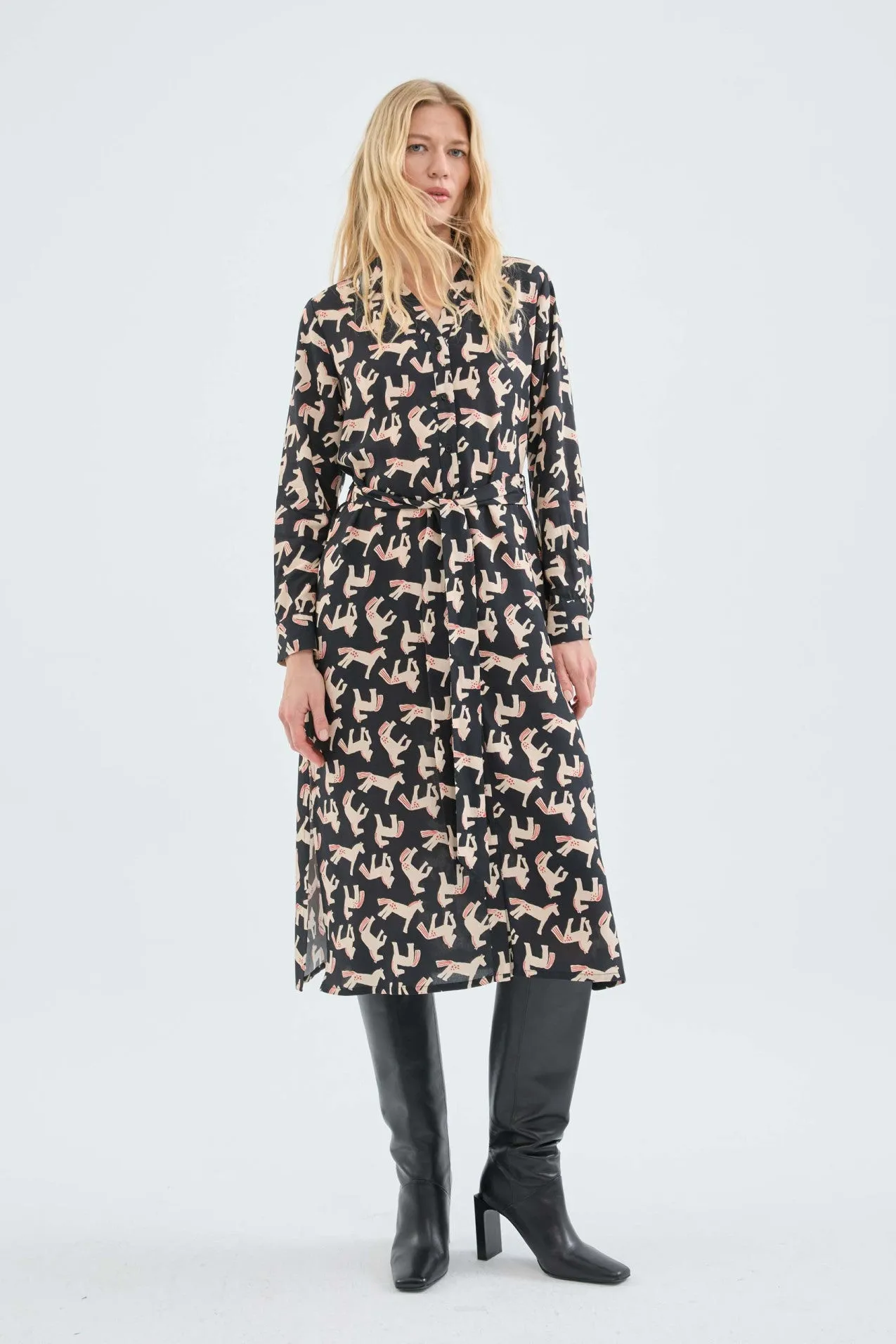 Compania Fantastica Midi Shirt dress with animal print