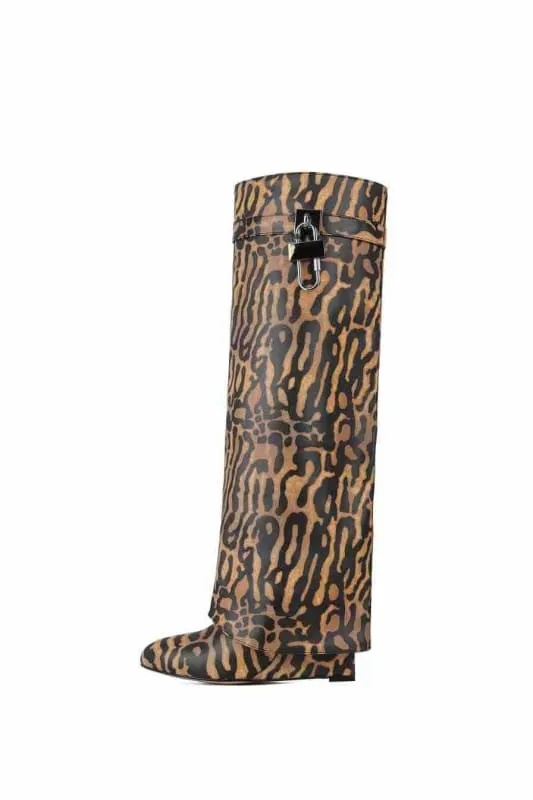 Fashion Shark Lock Knee High Boots in Black and White