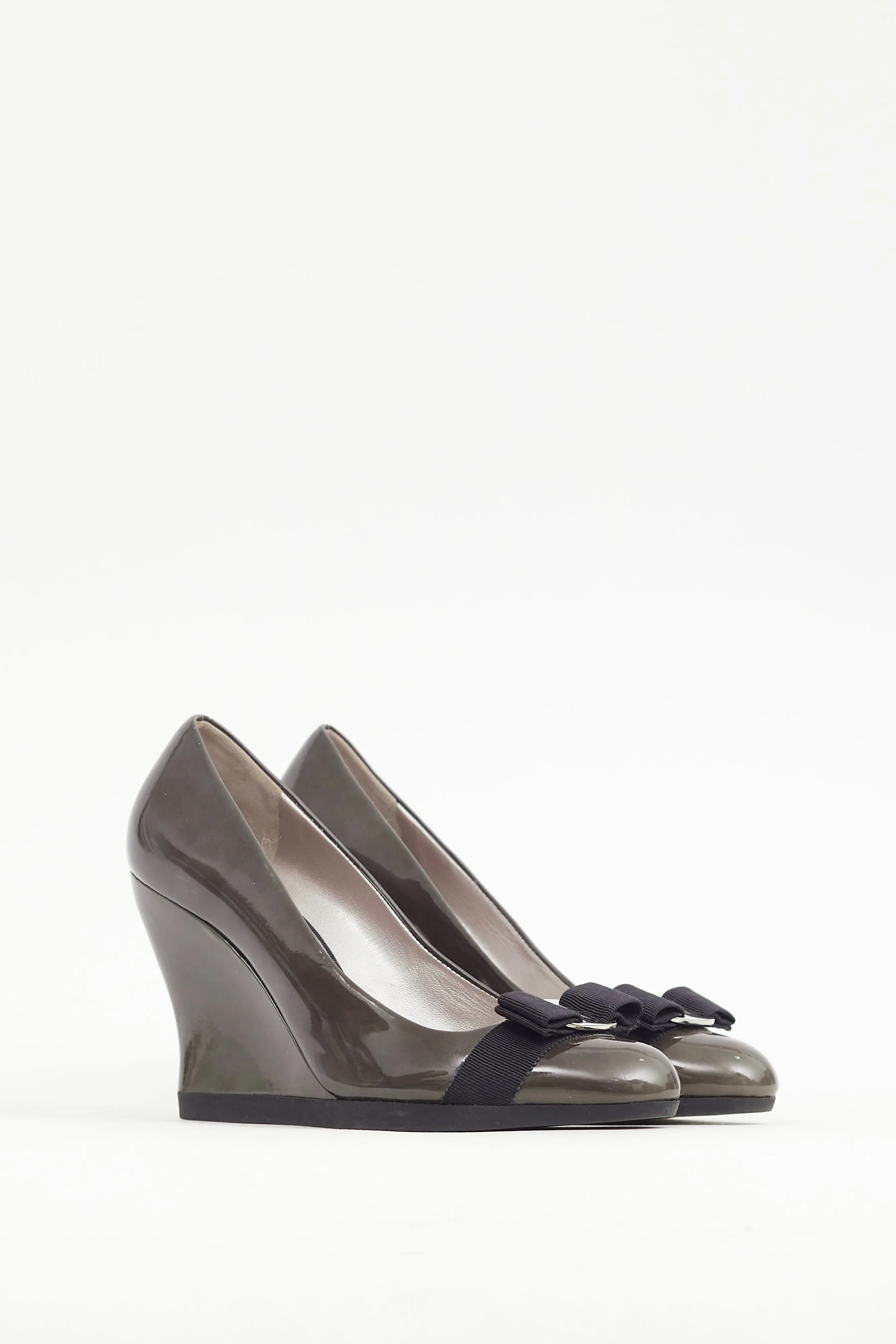 Green & Black Patent Leather Flo Vara Heel