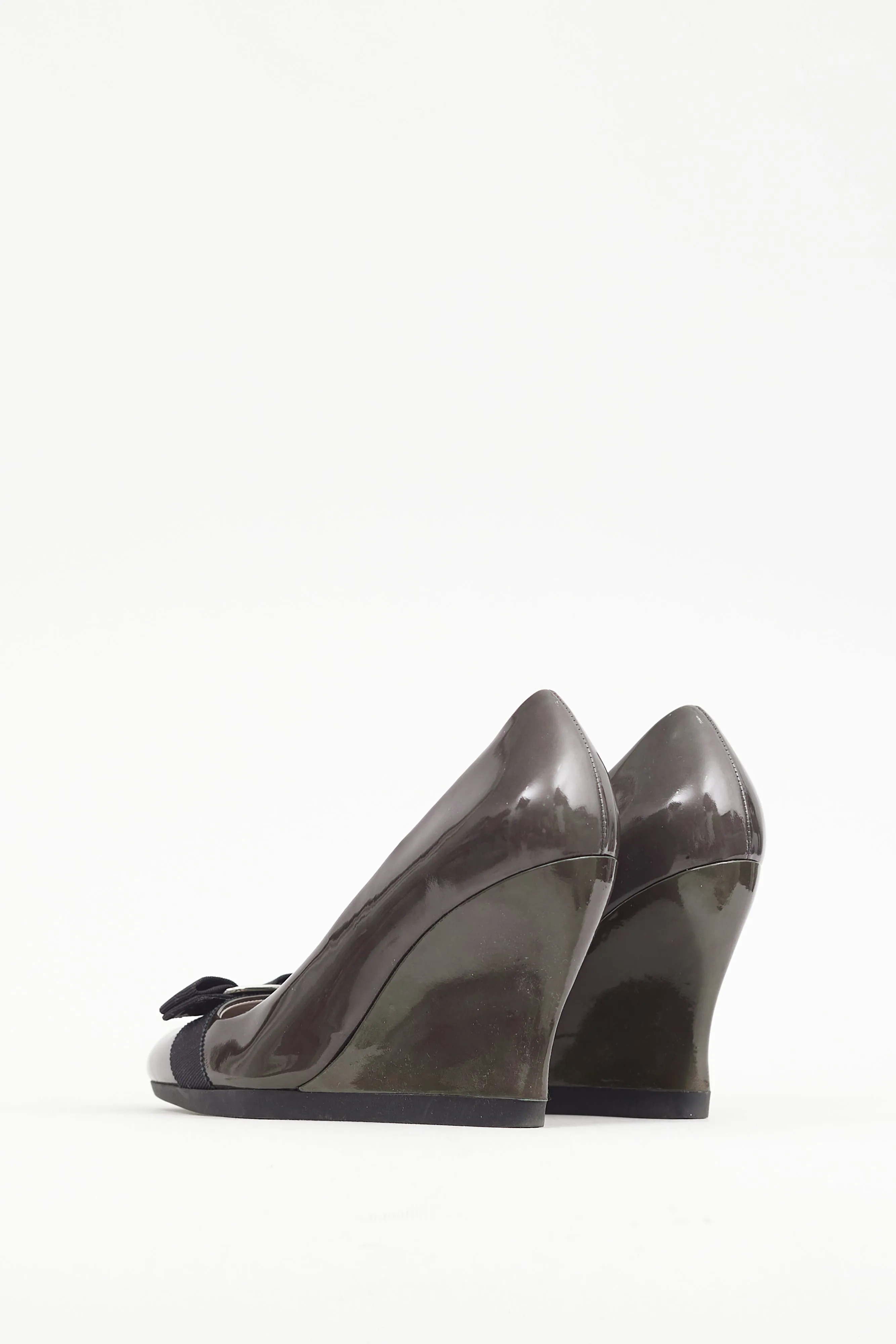 Green & Black Patent Leather Flo Vara Heel
