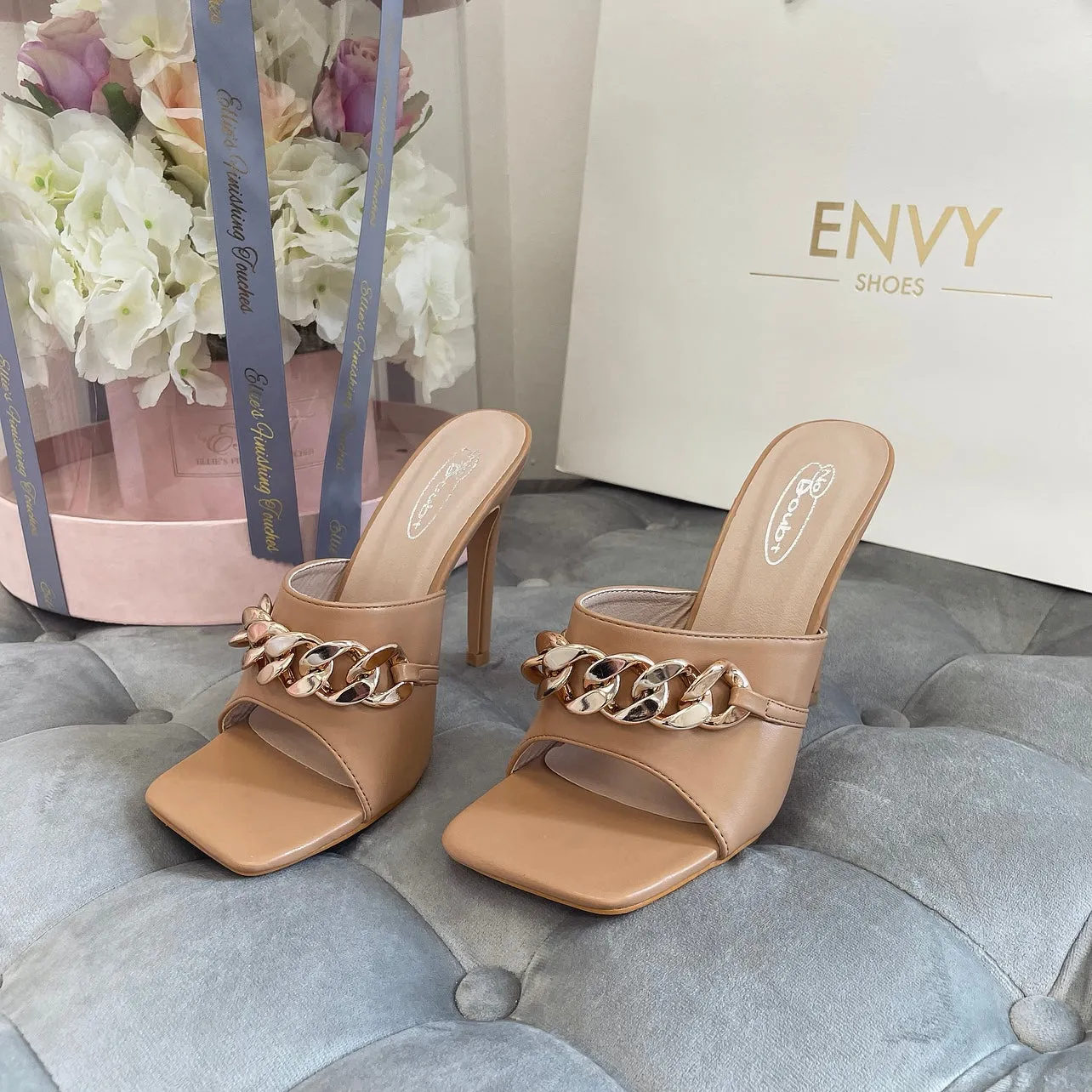 JODIE MOCHA CHAIN MULES
