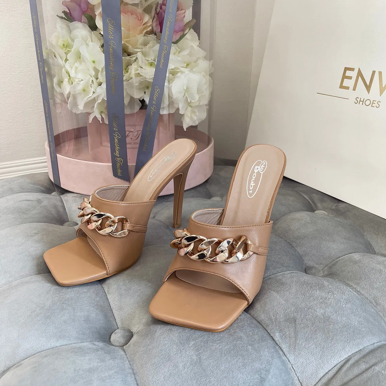 JODIE MOCHA CHAIN MULES