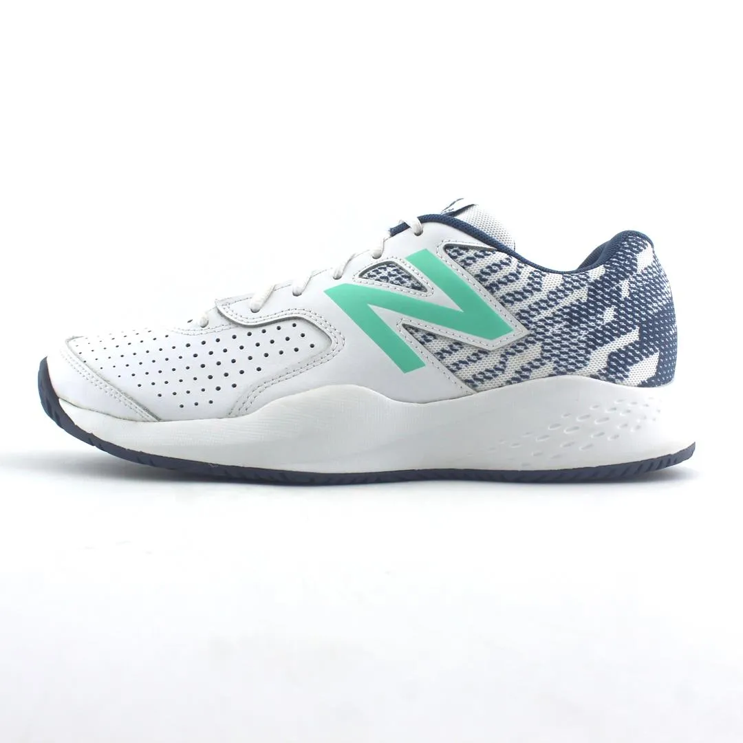 NEW BALANCE 696V3