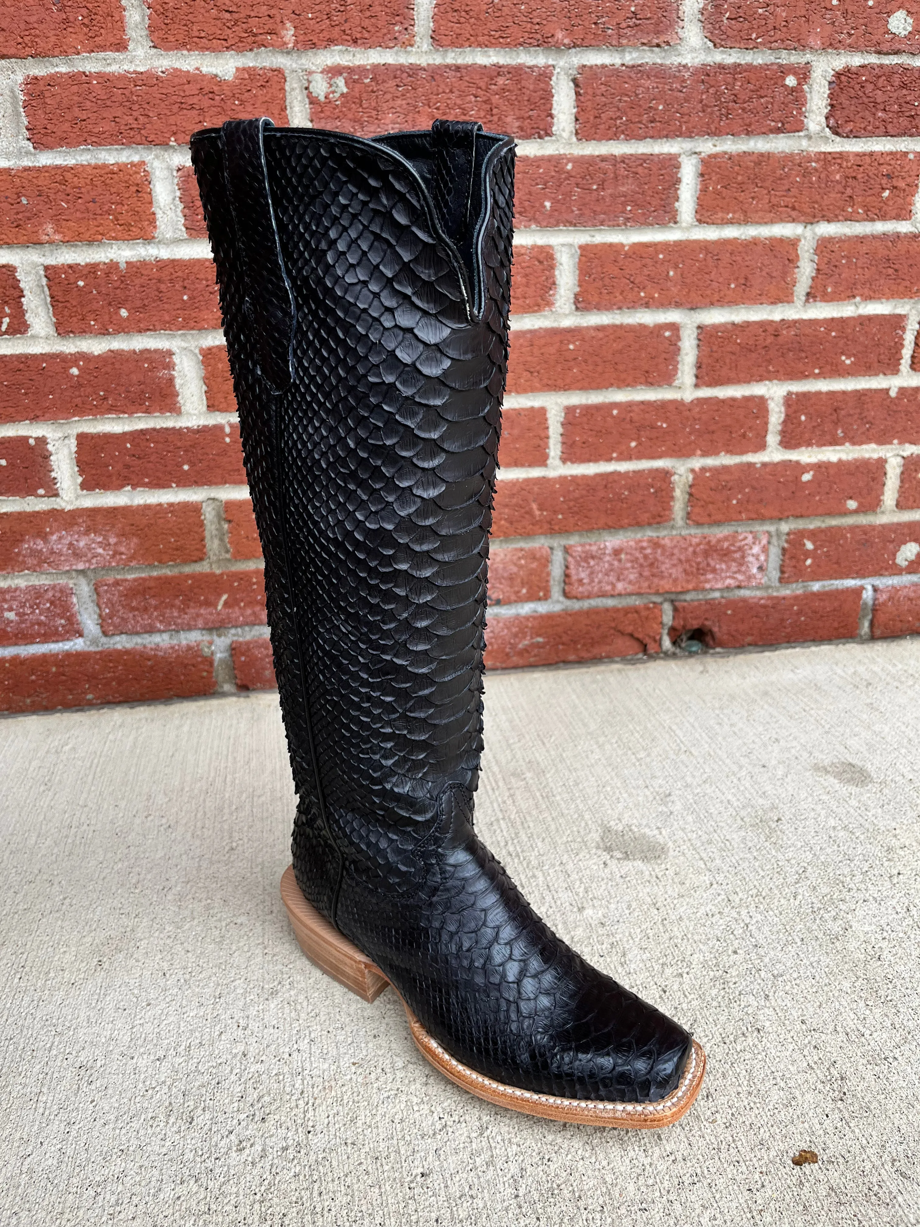 R. Watson Women's 17" Matte Black Python Narrow Square Toe Western Cowgirl Boots RWL7211-1