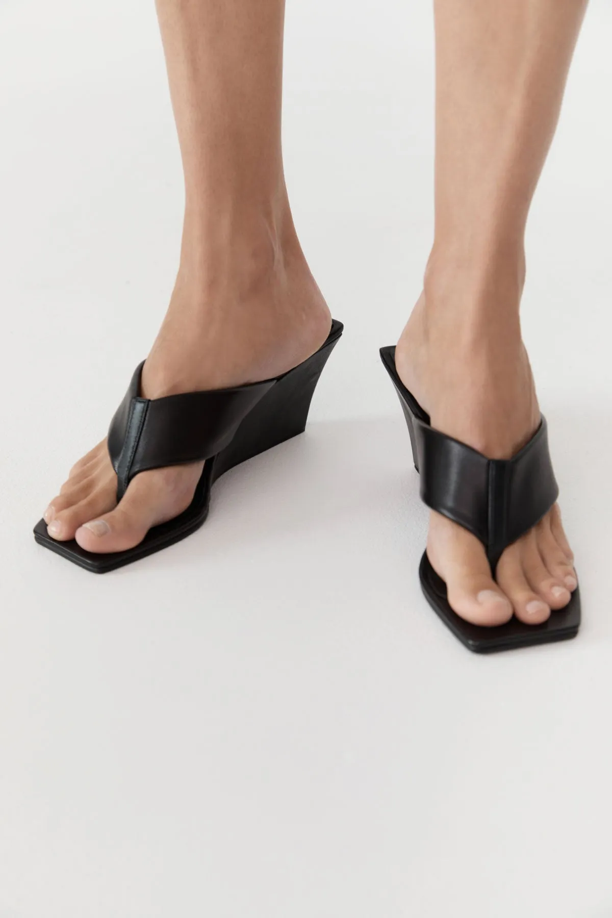 Soft Thong Wedge - Black