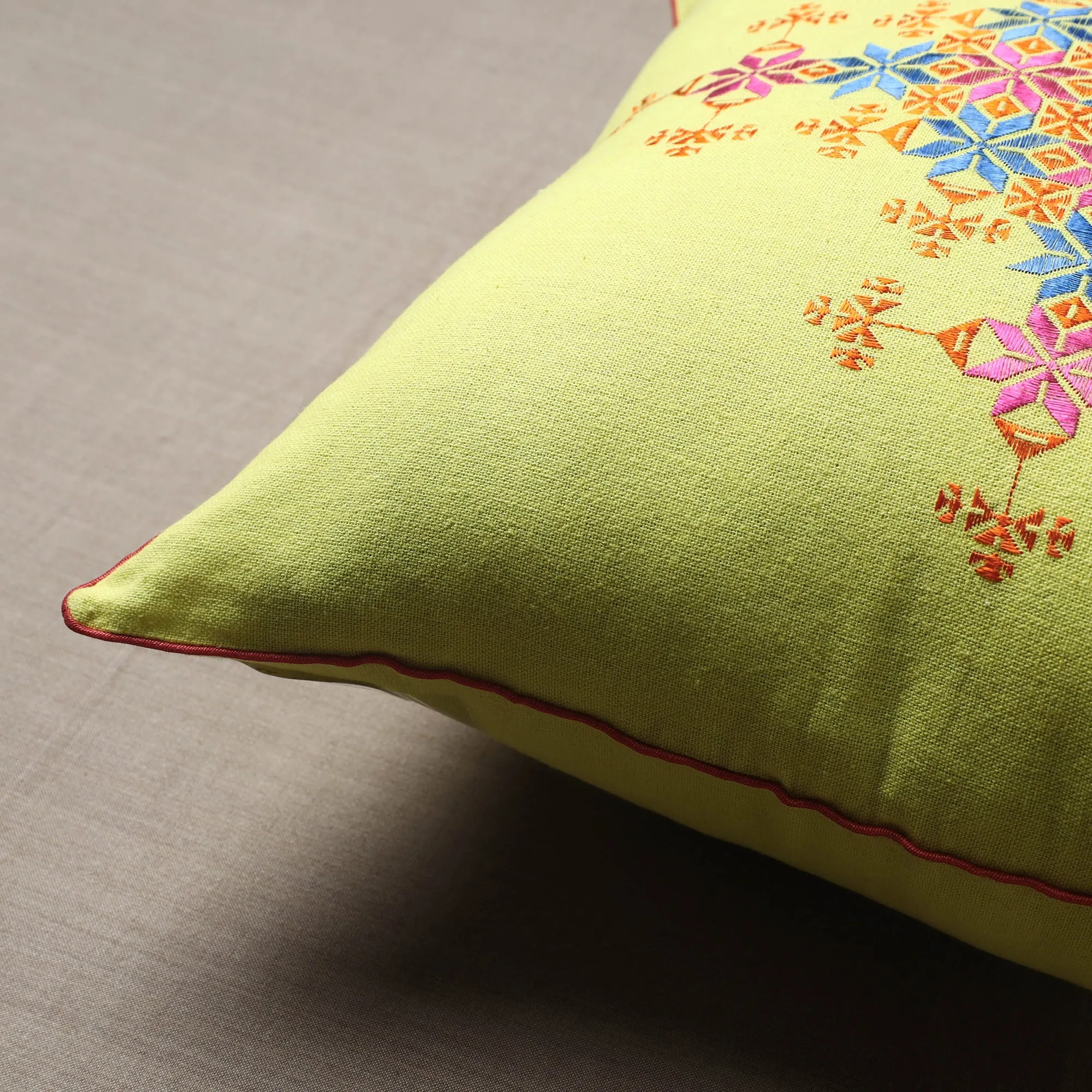 Soof Embroidery Cotton Cushion Cover (16 x 16 in)