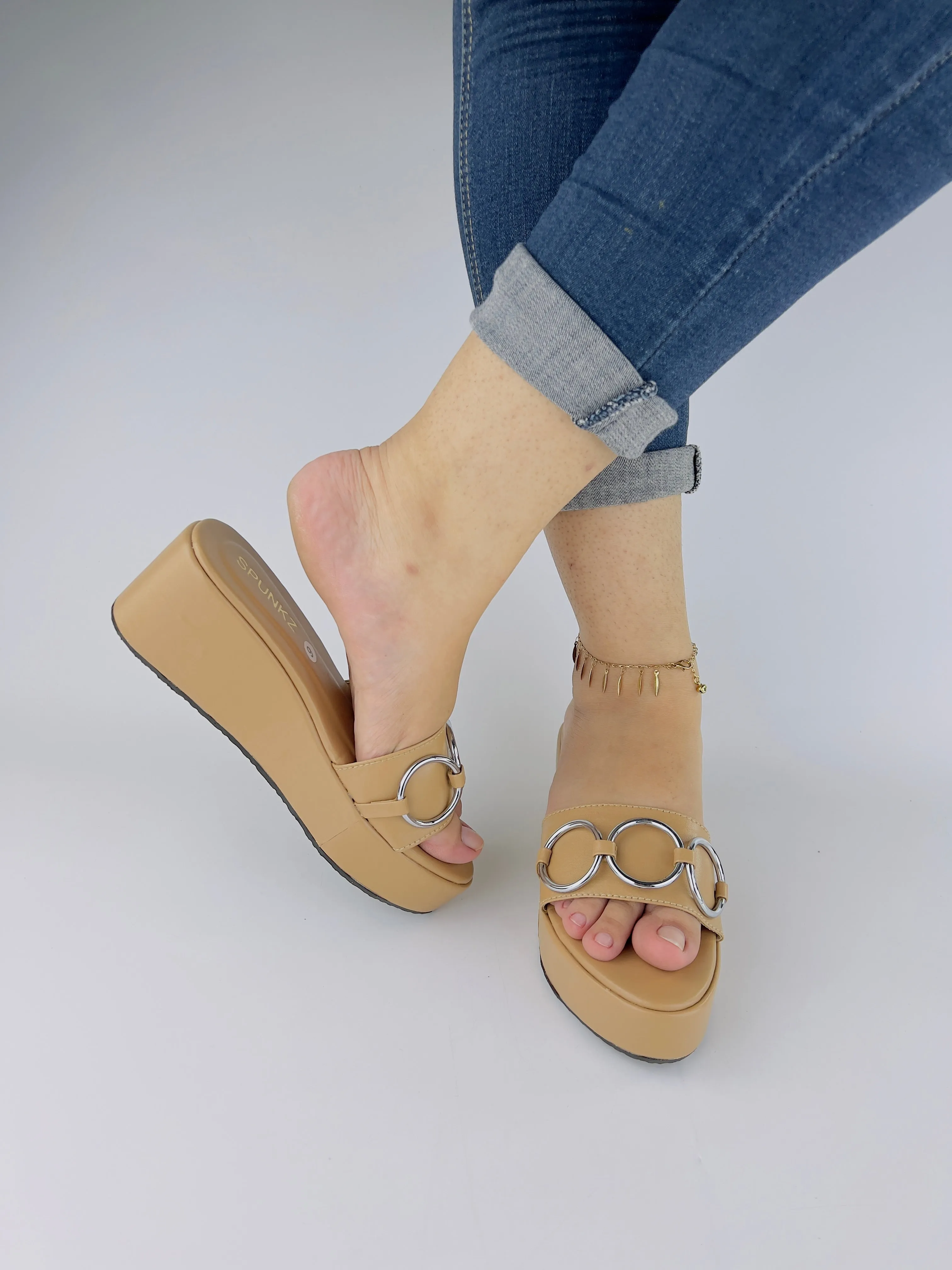 Spunkz Nude Wedges with Round Metal Chain
