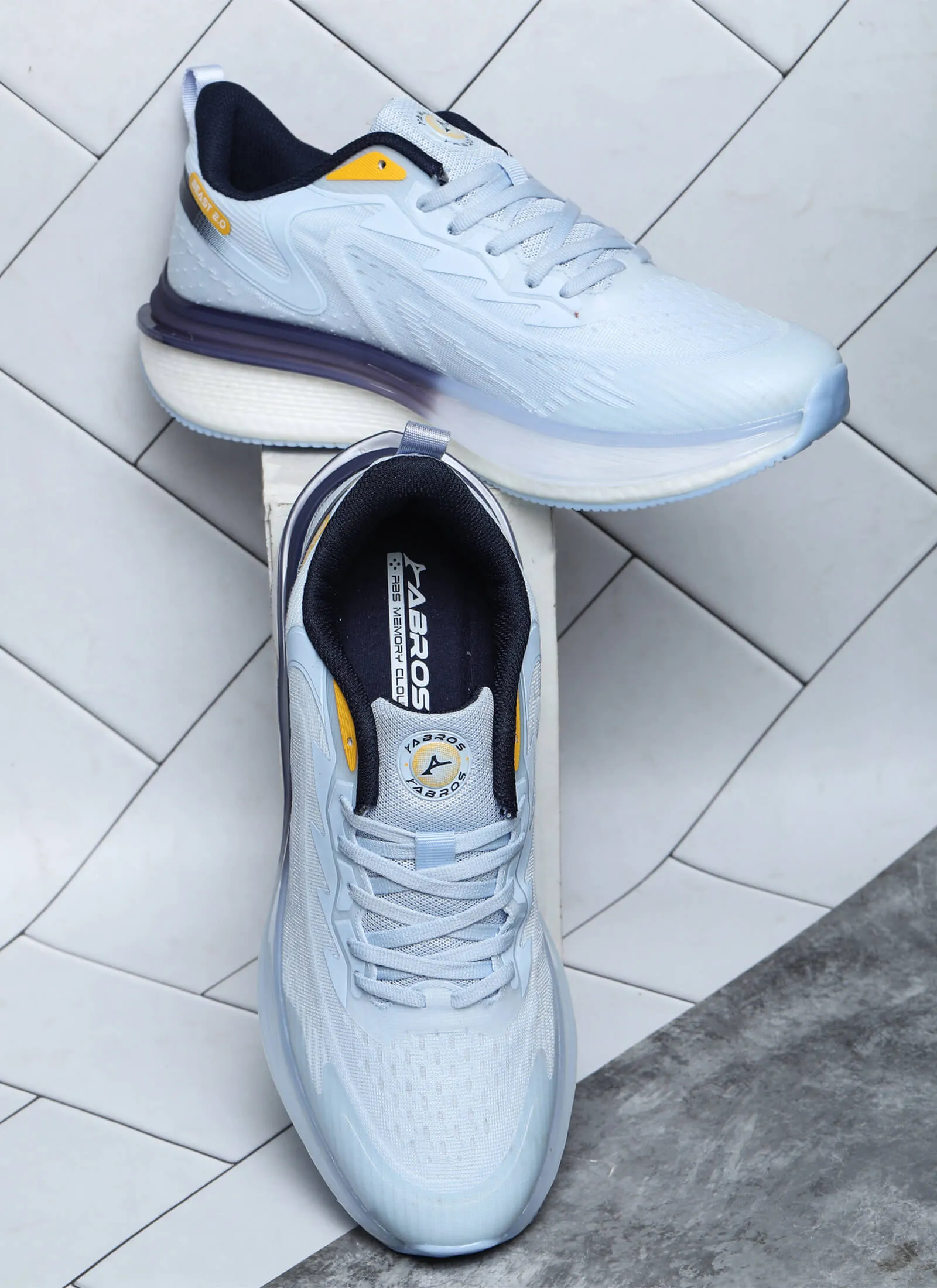 Void Hyper Fuse Sports Shoes For Men
